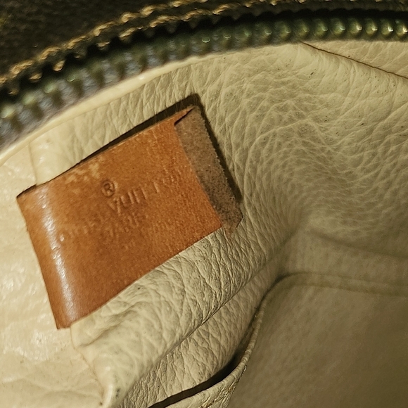 Louis Vuitton Monogram Toiletry Bag Authentic Preowned Vintage - Picture 13 of 15